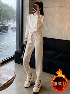 运动休闲时尚套装女秋冬新款圆领套头订扣设计感卫衣束脚裤两件套图片