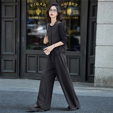 2025年秋季新款时尚气质木耳边马甲三件套，女装套装/套裙，慕依路