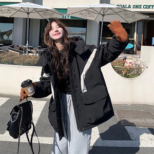 黑白撞色冲锋衣外套女2025春季新款韩版宽松休闲连帽情侣派克服潮图片