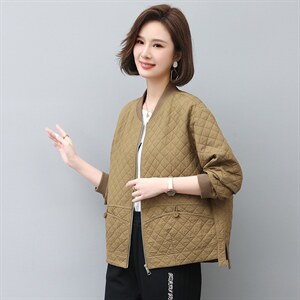 KARME MAJE妈妈短外套女春秋季新款时尚洋气休闲连帽菱格上衣薄款图片