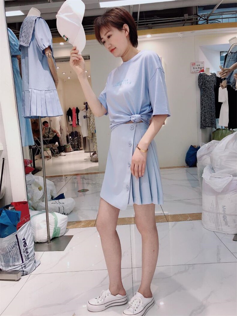 2121夏装新款T桖短裙套装,女装职业装,迷吉meeggle