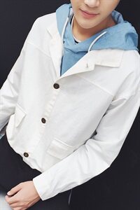204-JK01-P45茄克衫2021春秋 纯色落肩夹克 百搭外套跑量白xc日系图片
