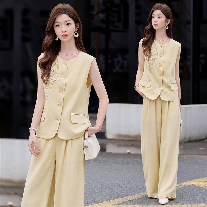 老钱风麻料两件套裤2026年夏季女手工绣花带金丝面料马甲套裤，女装套装/套裙，贝蕾酷儿