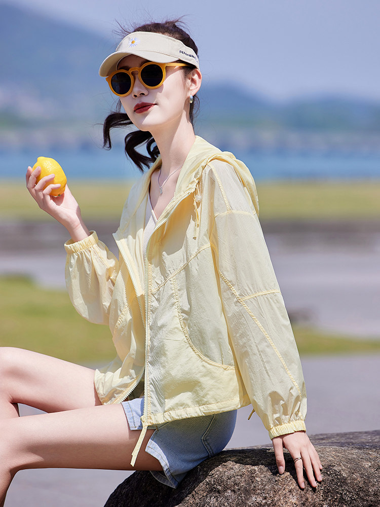 女2026新款夏装宽松显瘦今年流行空调衫旅行户外宽松薄短外套,女装防晒衣,靓衣阁