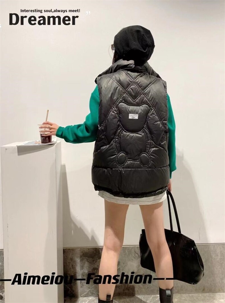 爱美欧现货小熊贴标羽绒马甲，女装马甲，爱美欧