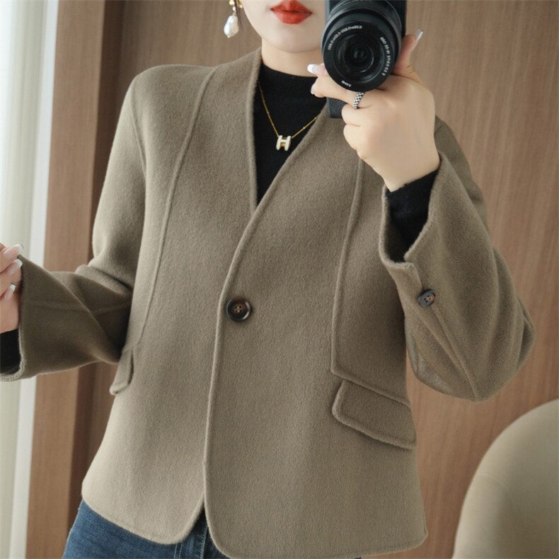 秋冬季羊毛时尚休闲V领一排一扣简约百搭毛呢外套，女装毛呢外套，泰公羊绒