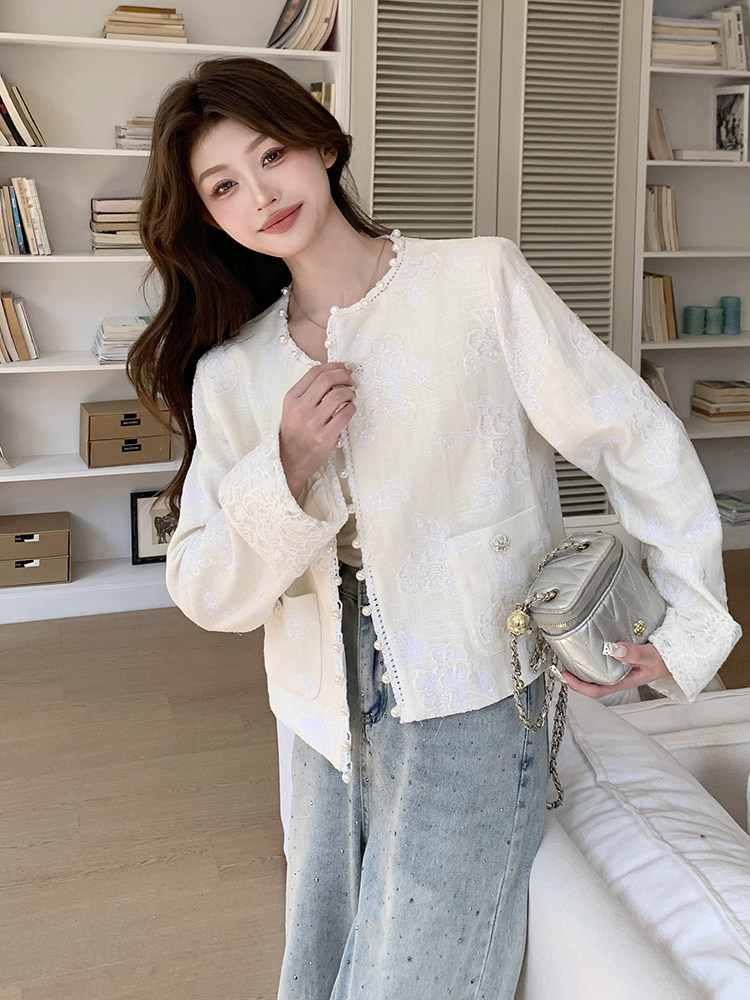 新中式刺绣亮片苎麻短外套女2025春季新款重工蕾丝钩花小香风上衣,女装短外套,浙宝208A