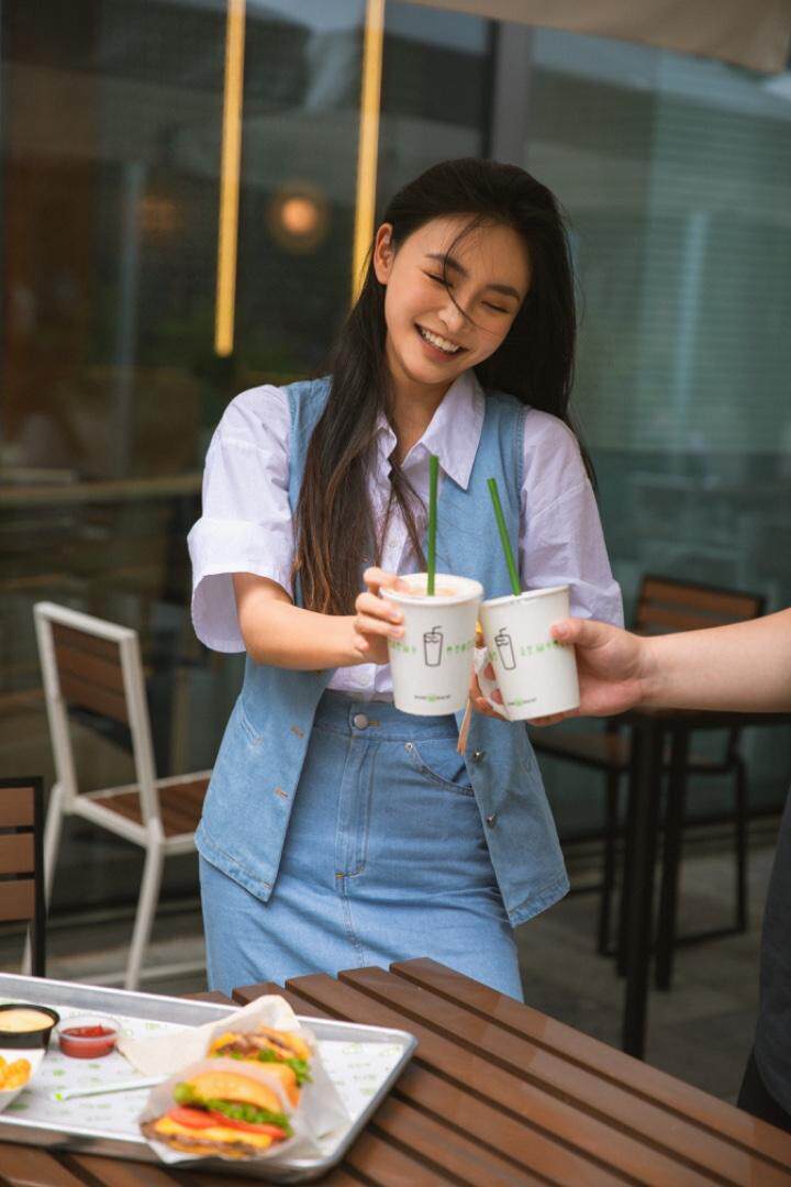 马甲牛奶套装，女装马甲，是爱 SHI AN