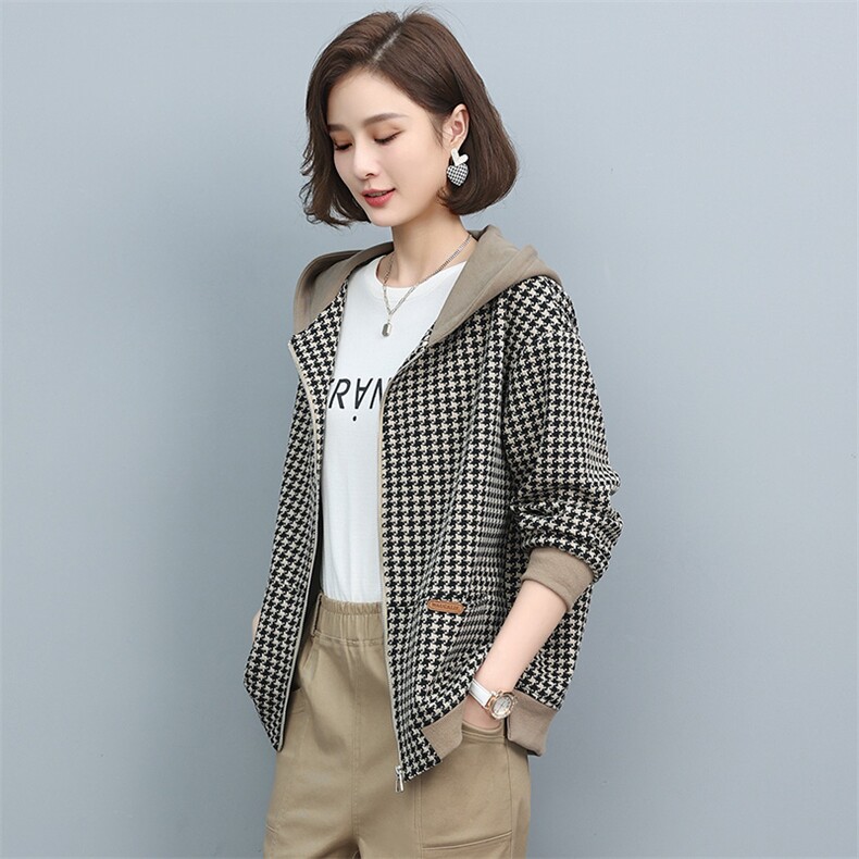 加绒加厚2024秋冬款新款中老年妈妈短款外套女秋冬装卫衣中年上衣,女装短外套,丽影随形