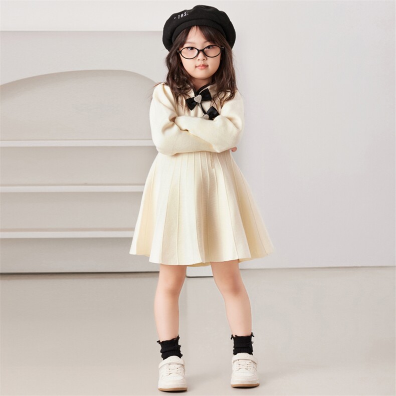 时尚女童秋冬季新款长袖针织连衣裙可爱蝴蝶结装饰舒适保暖，童装连衣裙，伊美侕