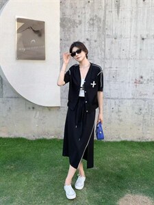 现货，夏季新款-设计师系列趣味印花吊牌连衣裙，女装连衣裙，觅处