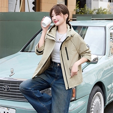 红短款风衣外套女2025春秋新款宽松休闲连帽工装冲锋衣夹克，女装短外套，涵亦佰惠