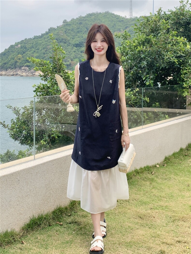 刺绣无袖连衣裙女夏季2026新款韩系减龄休闲甜美假两件拼接背心裙,女装连衣裙,艾米莉亚