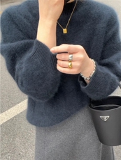 秋冬简约气质纯色圆领保暖减龄毛衣针织打底衫，女装羊毛衫，圣旺供货