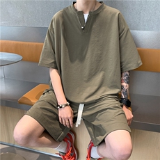 卡其色