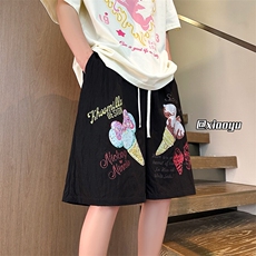 黑色