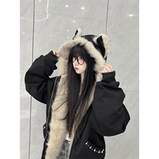 黑色