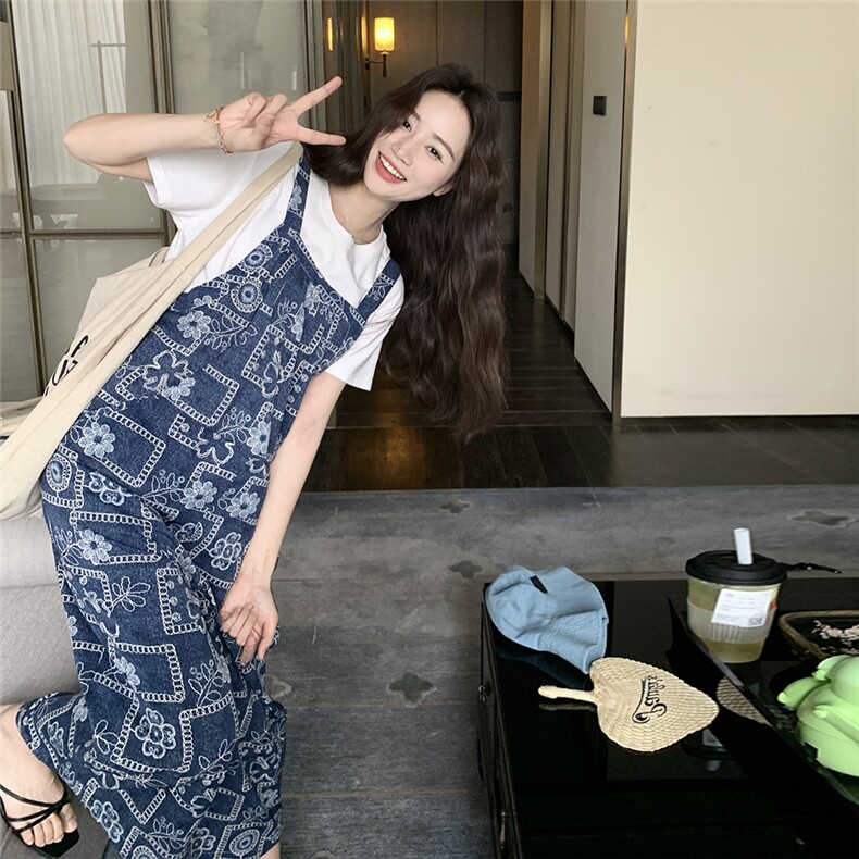 撞色背带裤女2025夏季新款新款韩版高级感显瘦雪纺碎花九分休闲裤,女装连体裤,2C353