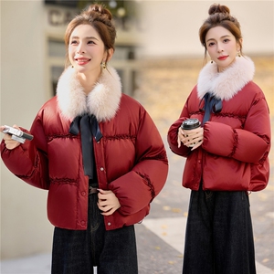 常规新中式G风羽绒服女2025冬新款今年流行独特漂亮短款圣诞红色图片