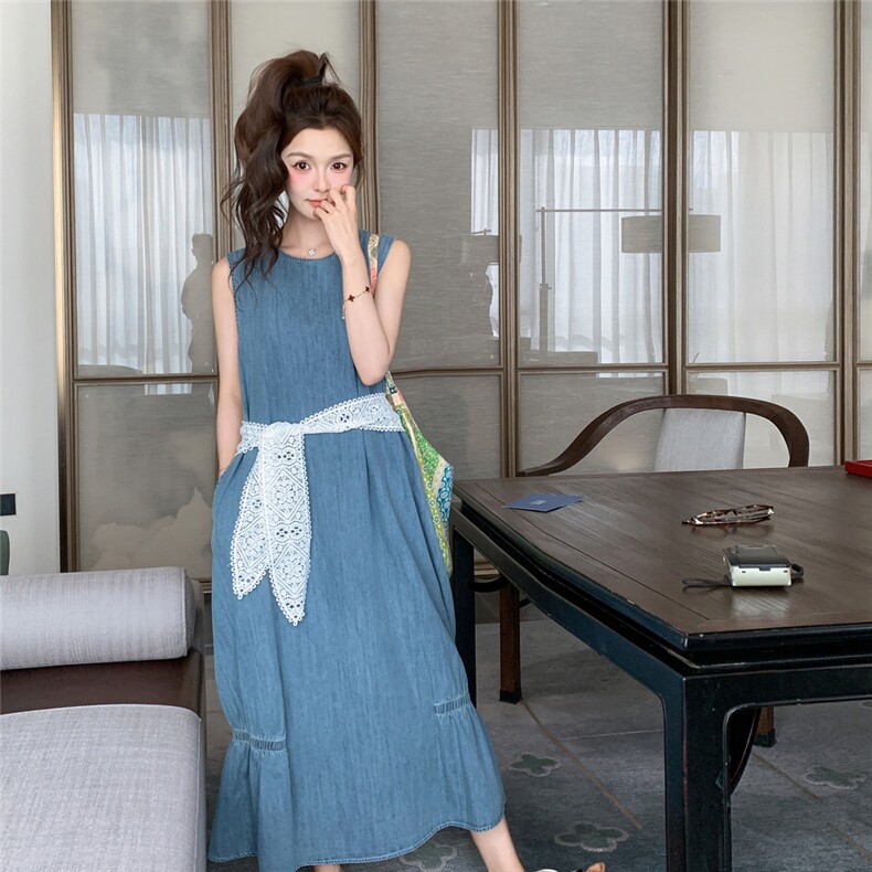 露肩披肩牛仔无袖背心连衣裙女夏2025新款学院风法式气质流行爆款,女装连衣裙,维壹