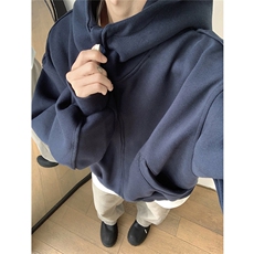 藏青色