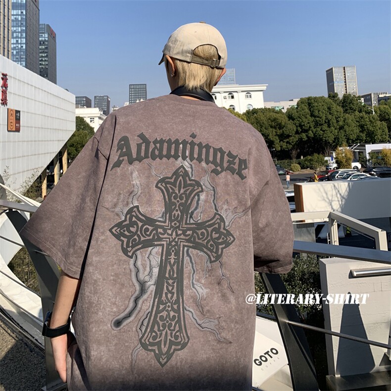 XZ213-T65-P45控58港风大码麂皮绒印花十字架圆领短袖T恤五分袖，男装T恤，星座213