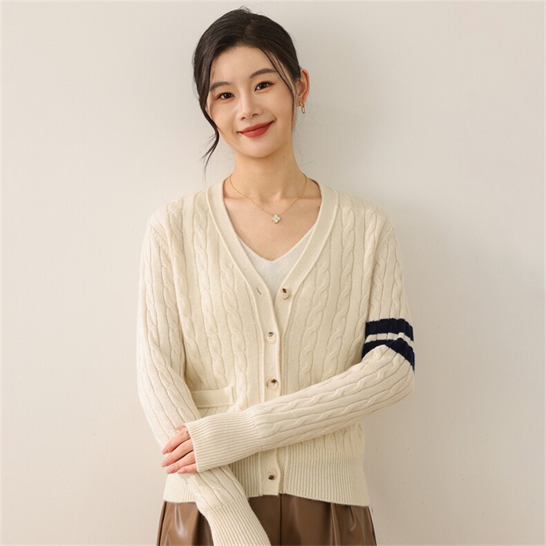 2025年秋季新款百搭老钱风绞花开衫，女装羊毛衫，慕洵羊绒