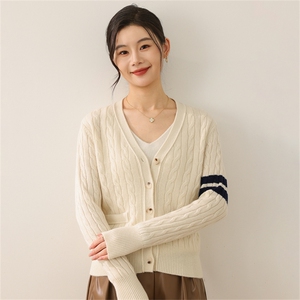 2025年秋季新款百搭老钱风绞花开衫，女装羊毛衫，慕洵羊绒