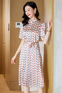 端庄大气碎花真丝连衣裙女中长款夏季2024新款超好看桑蚕丝裙子夏图片