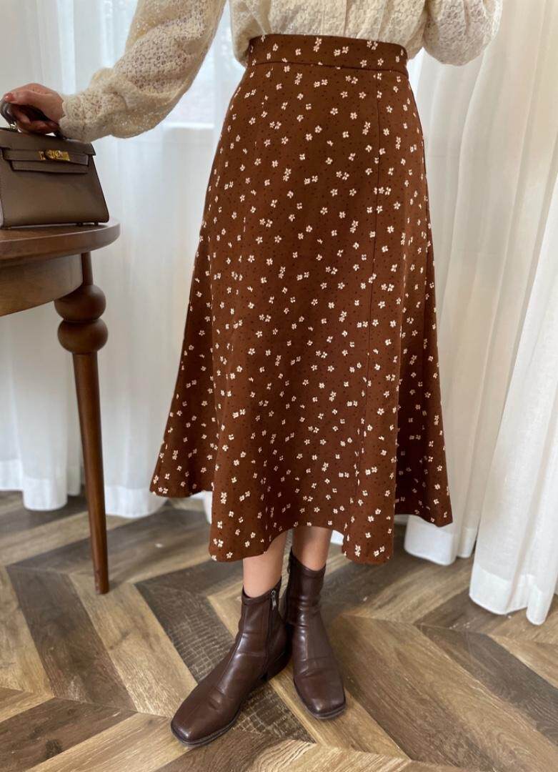 碎花半裙～，女装半身裙，德咔俪