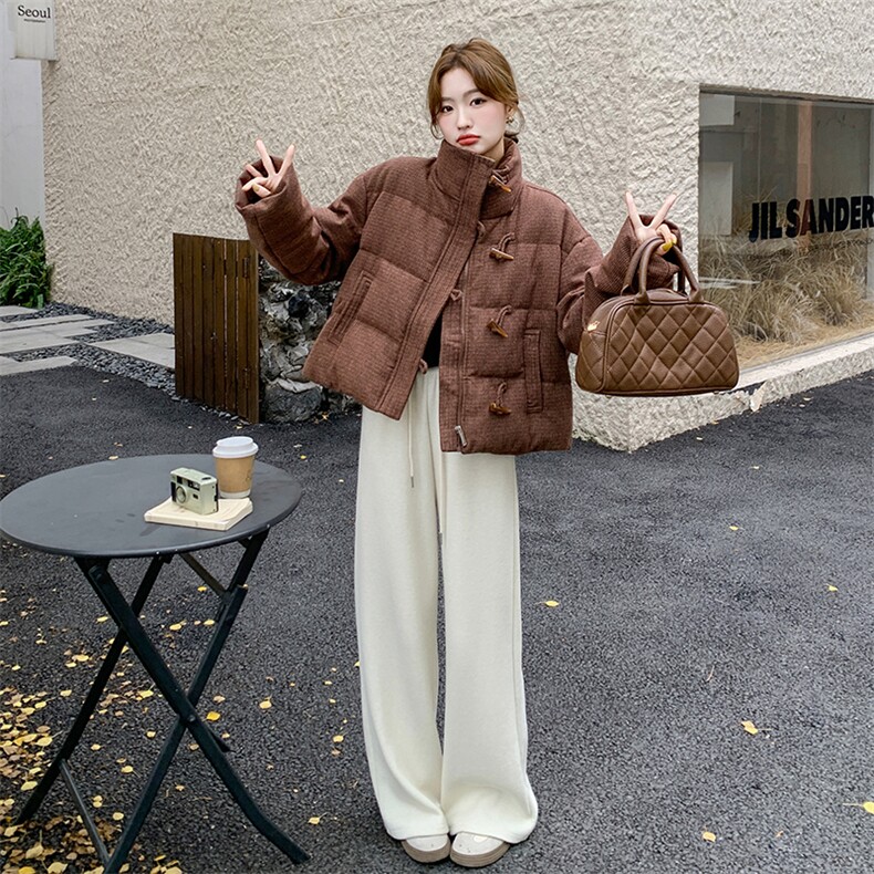 咖色格纹高级感羽绒服女冬复古保暖加厚白鸭绒外套6097P255K368,女装羽绒服,维壹