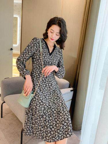 【现货】2021年春季新款修身显瘦长袖V领连衣裙，女装连衣裙，荷塘月色