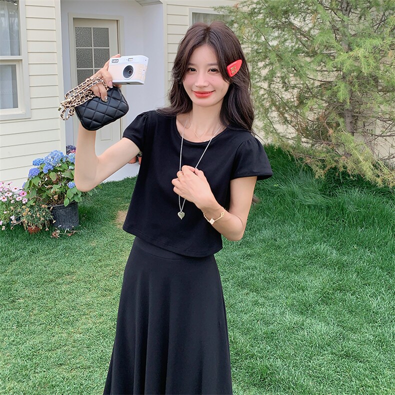 黑色氛围感休闲套装裙女2025夏季新款温柔风T恤高腰半身裙两件套,女装套装/套裙,浙宝220A