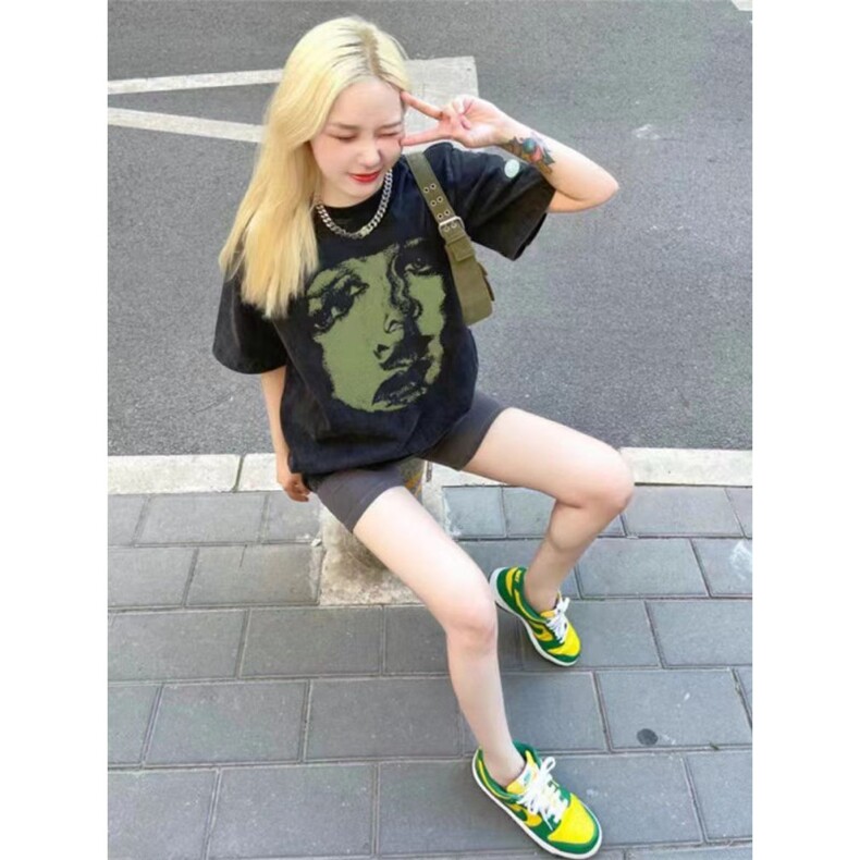 M357-P25荧光绿人像复古创意印花纯棉T恤2025春夏款男女个性短袖，女装T恤，星座617A-2