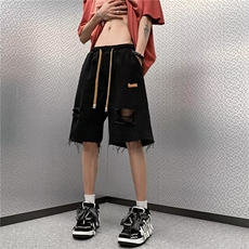黑色