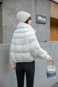 现货高品质标90白鸭绒羽绒服图片