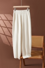 休闲山羊绒香蕉裤女软糯绒感纯色加厚保暖2025秋冬减龄针织羊毛裤，女装休闲裤，朵沐纯羊绒