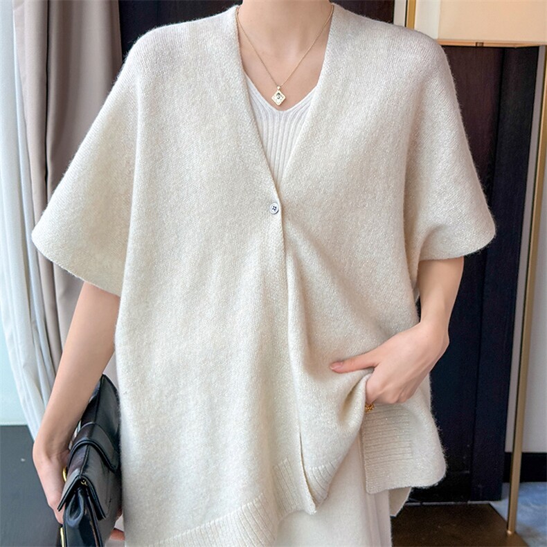 2025秋冬百搭时尚简约系扣亮丝披肩，披肩，业大羊绒