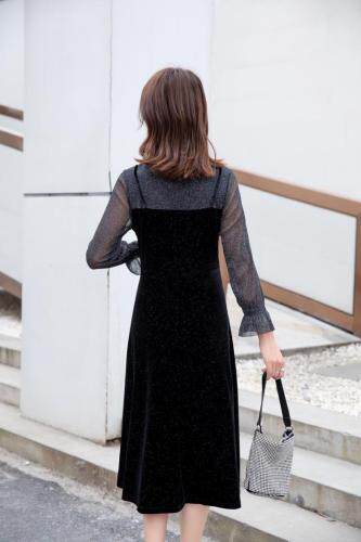 春装订货款：金丝绒搭配蕾丝连衣裙五个码、M到3个XL，女装连衣裙，拉思维加丝