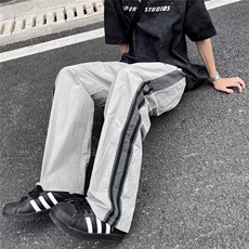 灰色