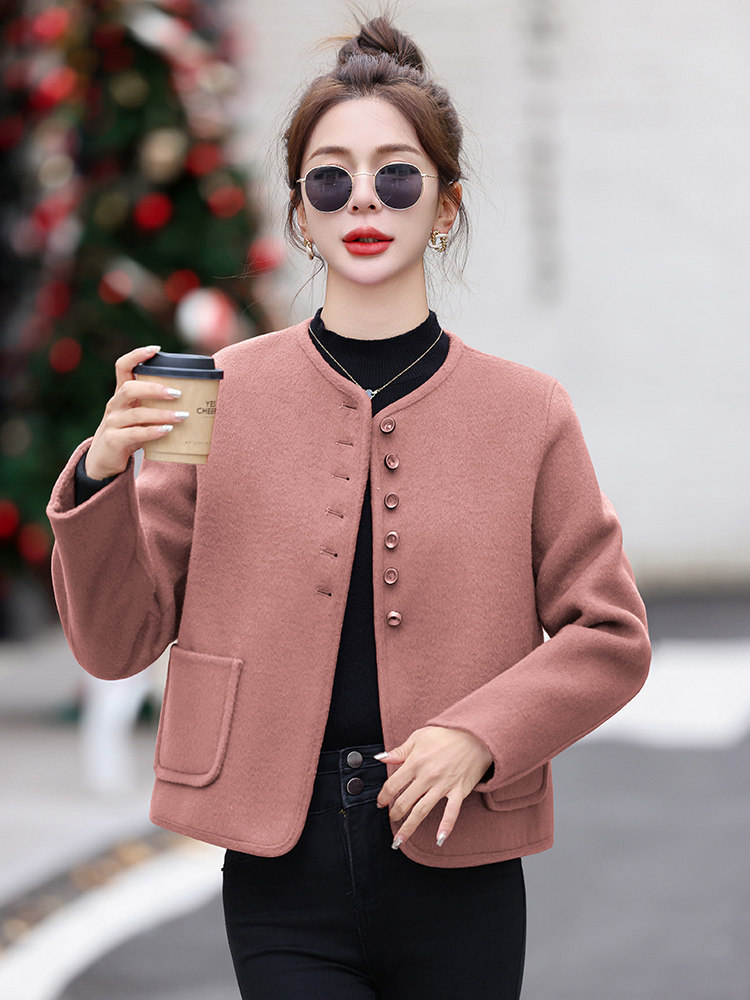轻奢国风羽绒服女冬季2024年新款时尚洋气宽松复古撞色新中式外套,女装双面呢大衣,衣之秀
