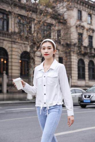 时尚小清晰黑白两色百搭衬衫，女装衬衫，百变诱惑