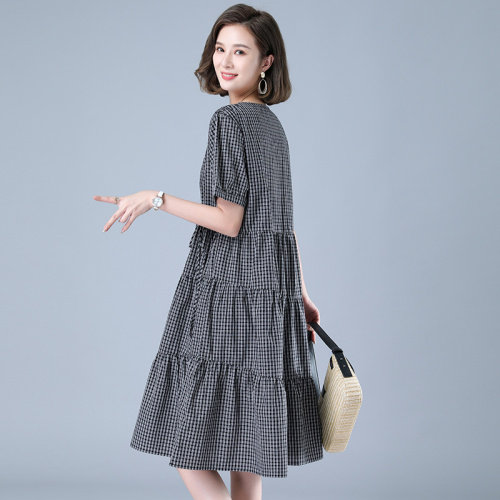 中长款格子圆领连衣裙女2023夏季大码宽松遮肚子显瘦亚麻A字裙女,女装连衣裙,风姿绰