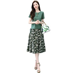 棉麻连衣裙女夏2025新款小个子妈妈洋气时尚腰裙半身裙套装两件套图片