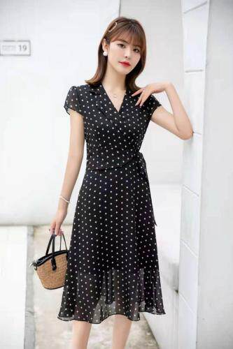 （现货）连衣裙，女装连衣裙，伊娜蕾尔