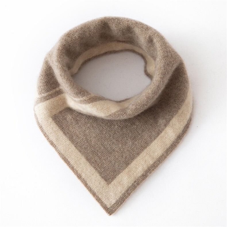 2025年秋季新款百搭女士三角形双股加厚保暖围脖，围巾，戎咖羊绒