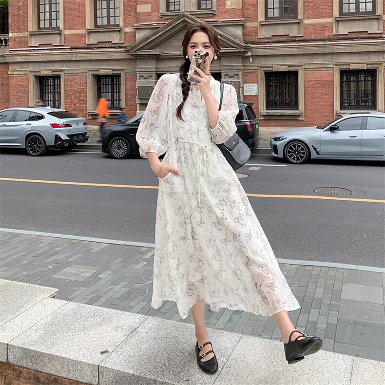 法式V领碎花连衣裙女2025春夏新款高腰显瘦惊艳绝美茶歇裙长裙子图片