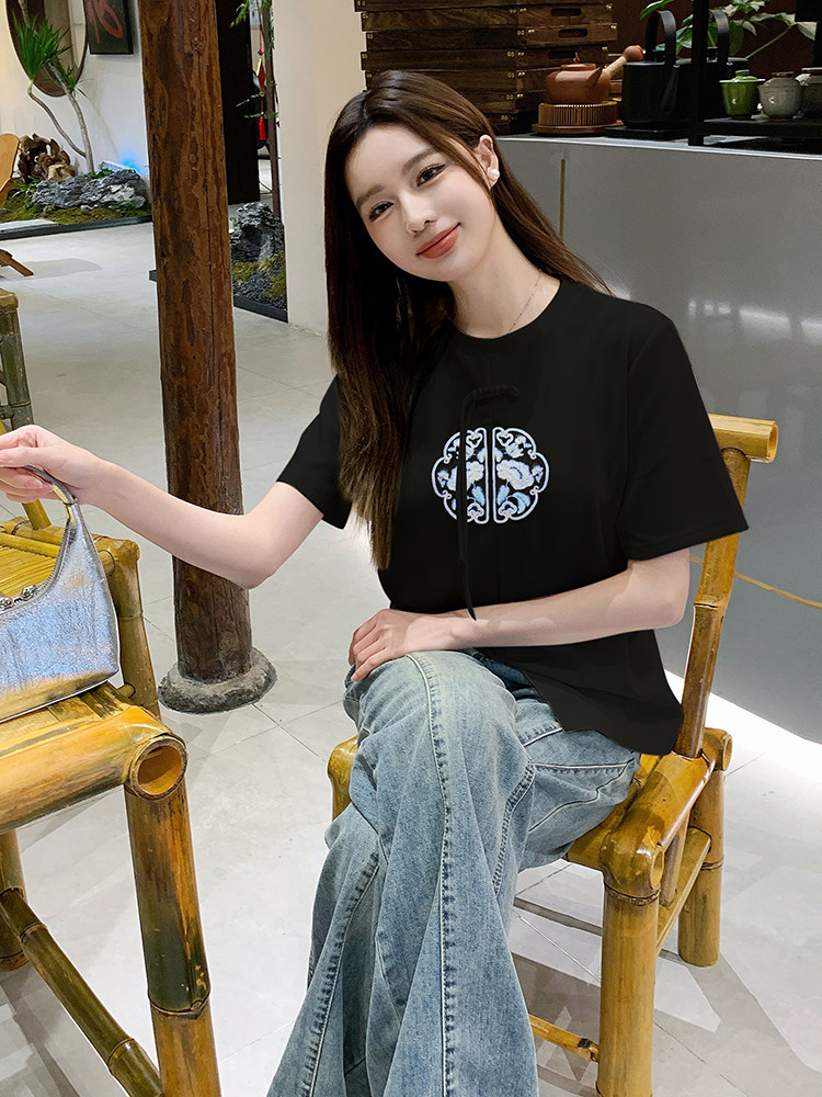 时尚开叉刺绣T恤修身显瘦短袖上衣,女装T恤,鑫慧
