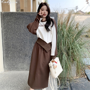 时尚套装女2024春季新款盐系穿搭御姐卫衣套装轻熟风半身裙两件套图片