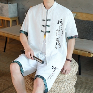 风休闲短裤套装图片